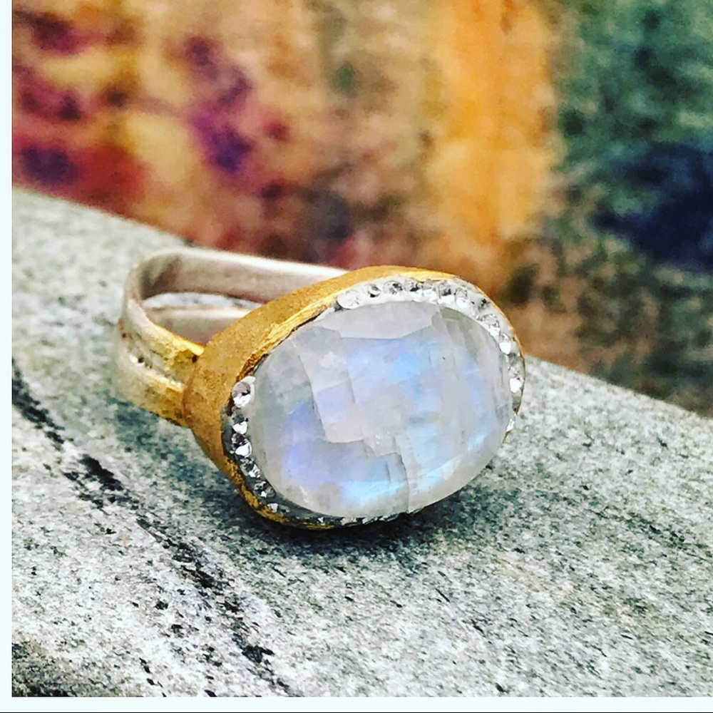 Handmade Moonstone Ring 24k gold & sterling silver - Picture 7 of 7